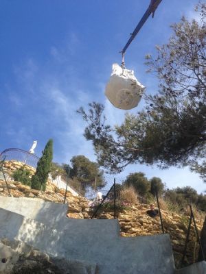 LIVRAISON AVEC LA GRUE SUR SAINT MANDRIER